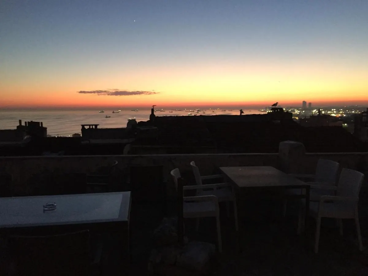 **  Paris Hotel Isztambul Törökország