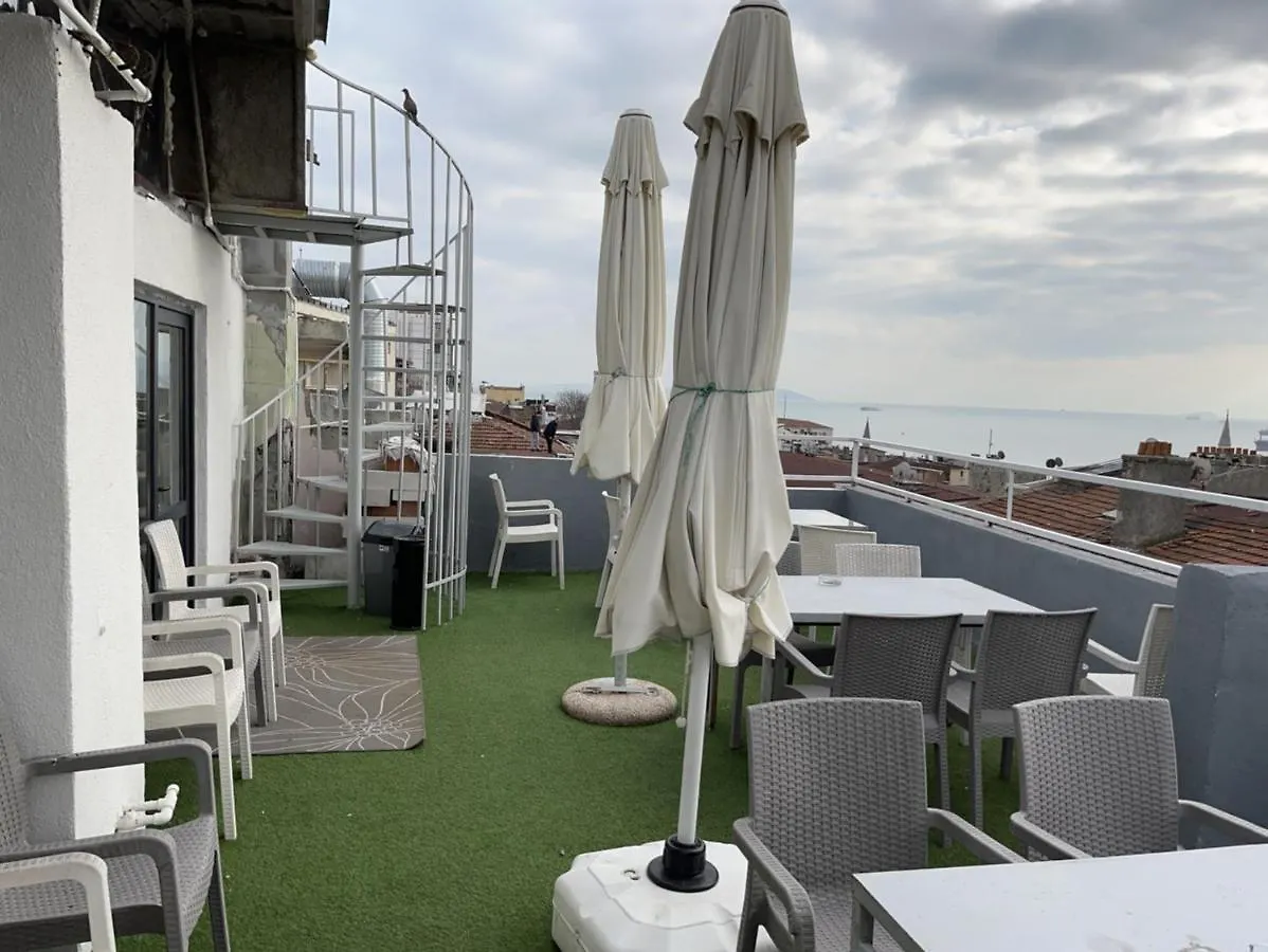 **  Paris Hotel Isztambul Törökország