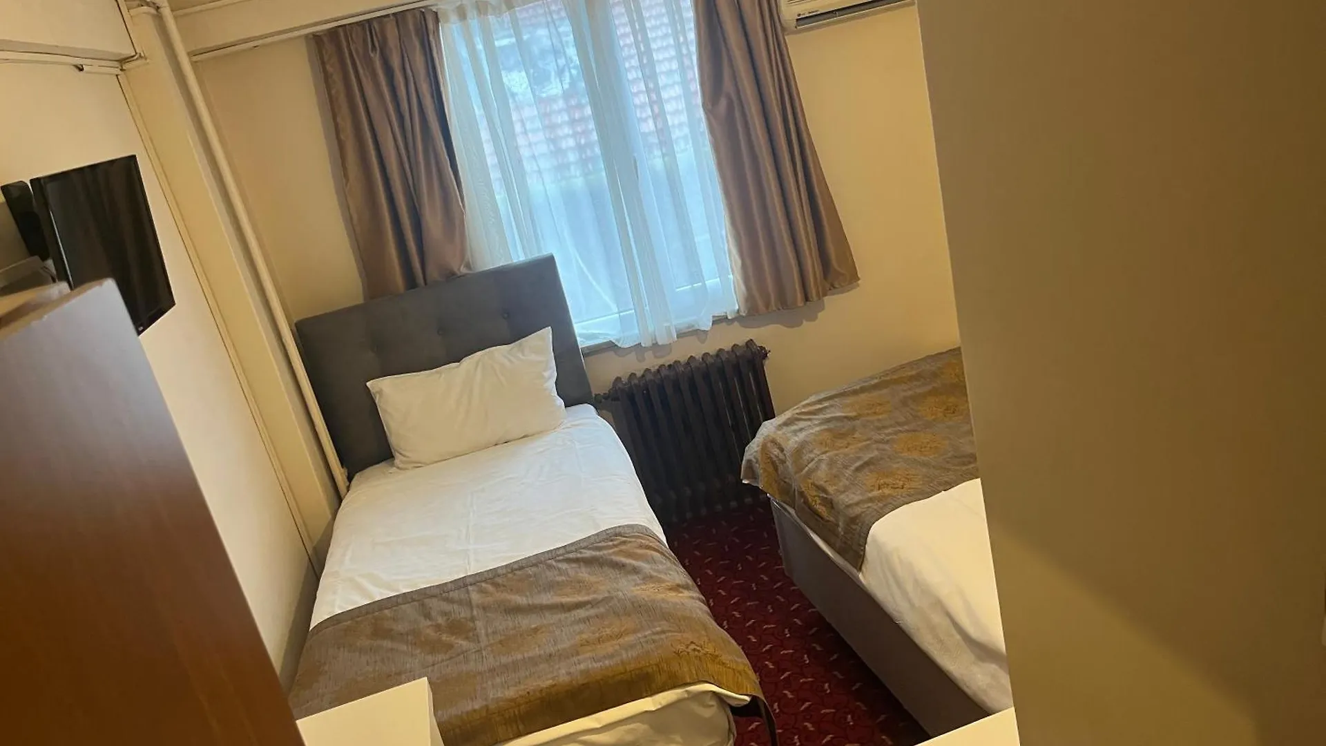 **  Paris Hotel Isztambul Törökország